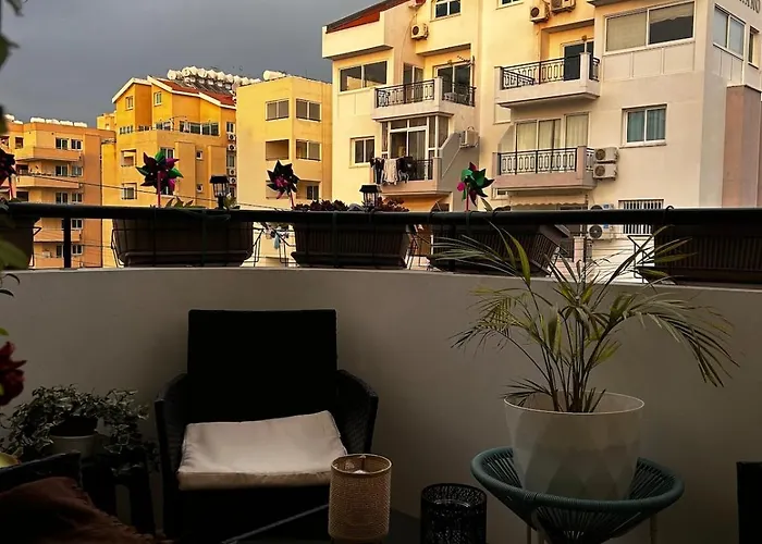 Makenzy 2 Bedrooms For Rent *