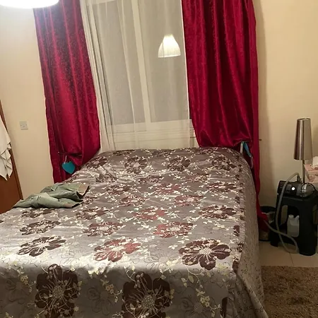 Makenzy 2 Bedrooms For Rent *