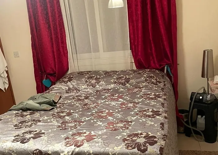 Makenzy 2 Bedrooms For Rent *